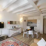Апартаменты Venice Loft