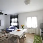Venice Loft Апартаменты