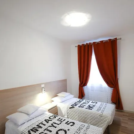 아파트 Venice Loft