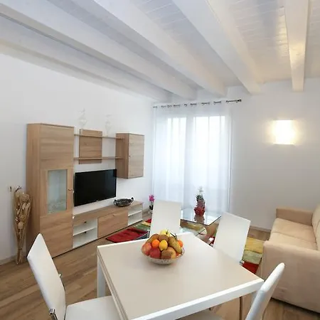 Venice Loft 아파트 *